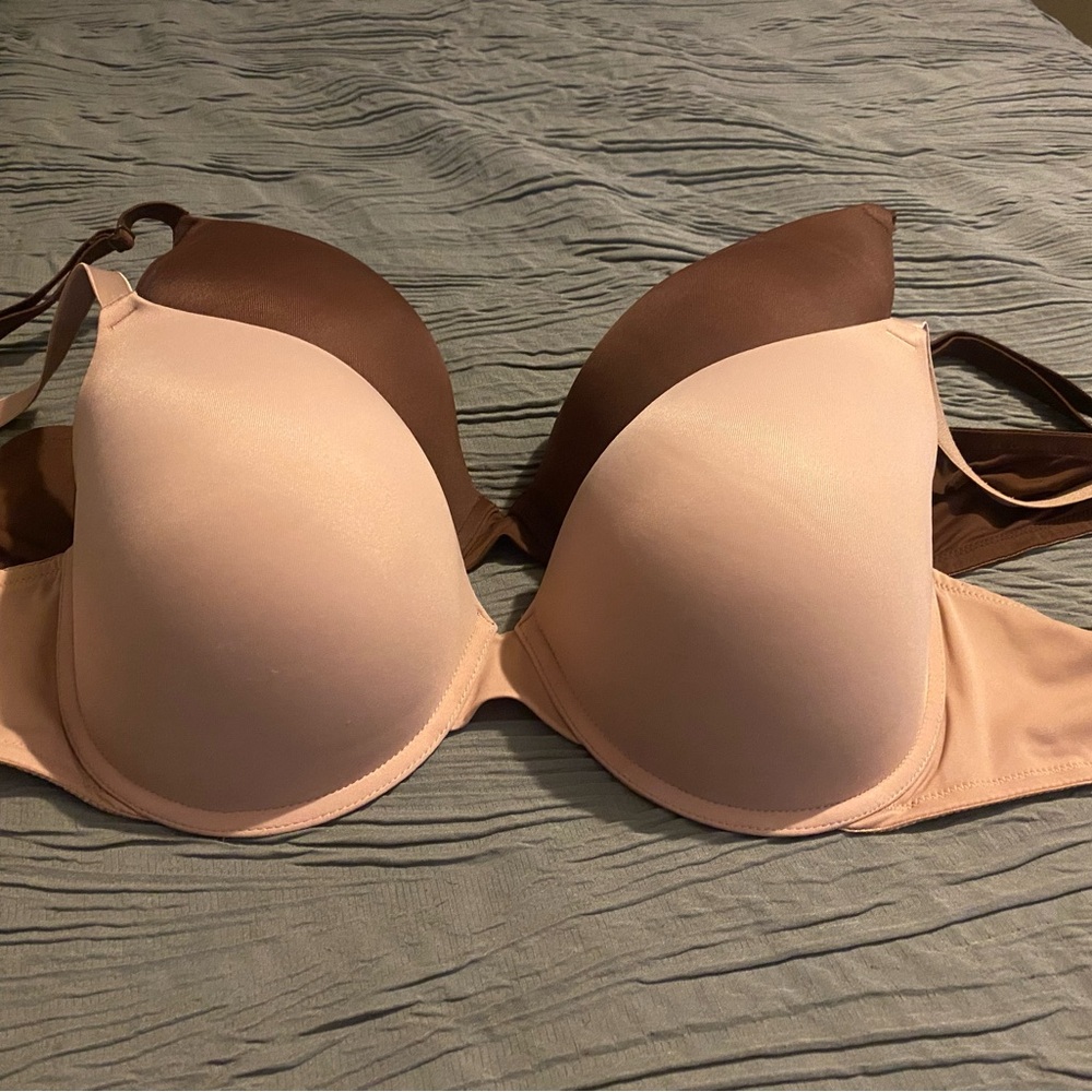 Victoria's Secret Blush and Chocolate Bra